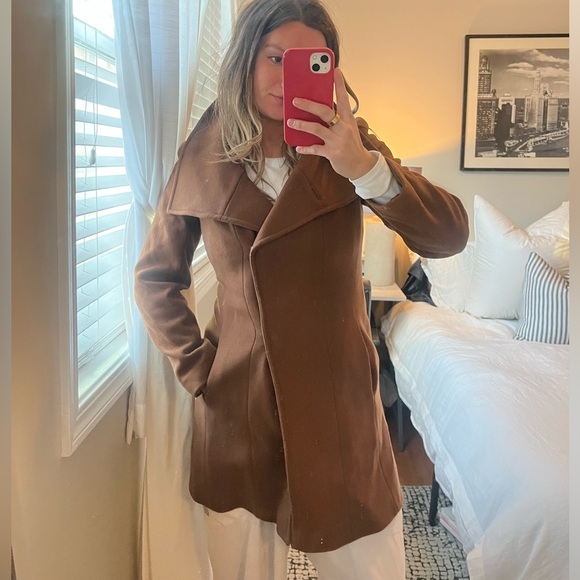 Trina Turk Wool brown tan women’s mid length pea coat size 4! - Picture 2 of 16